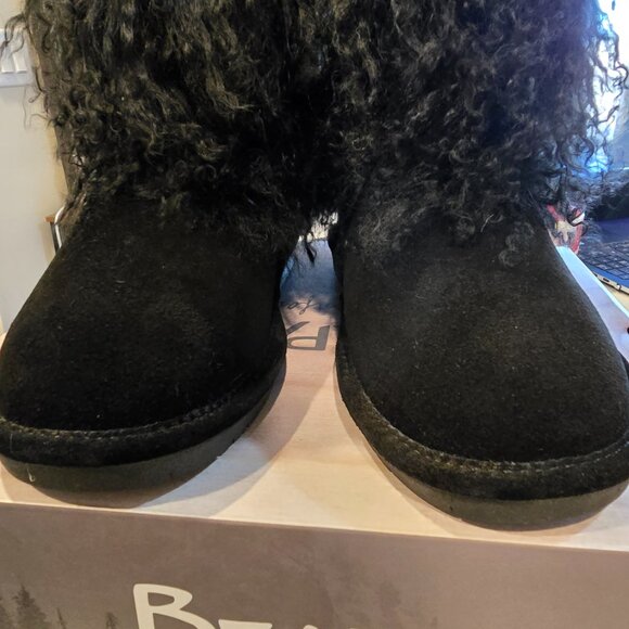 BEARPAW BOO Women's Ankle Furry Boots US 6 Black Suede Curly Lamb Sheepskin - Picture 5 of 16